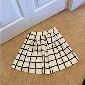 b&w checkered skirt 🌸